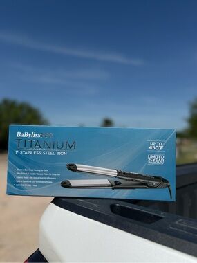 BaBylissPRO Titanium 1" Stainless Steel Hair Iron - Black